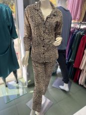 Пижама с яка